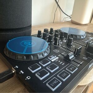 Numark party mix dj controller